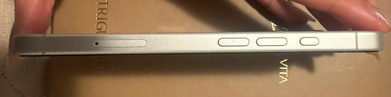 Iphone 16 - 256GB (Na garantia)