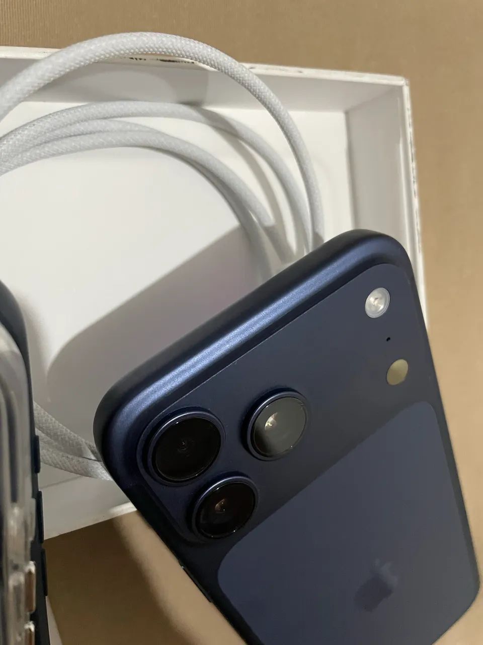 iPhone 17 pro Max - Azul intenso  - Foto 3