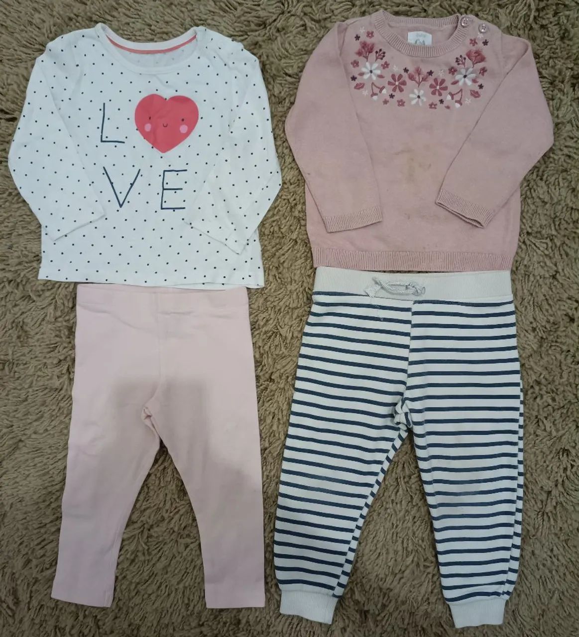 Conjunto de roupa de menina 