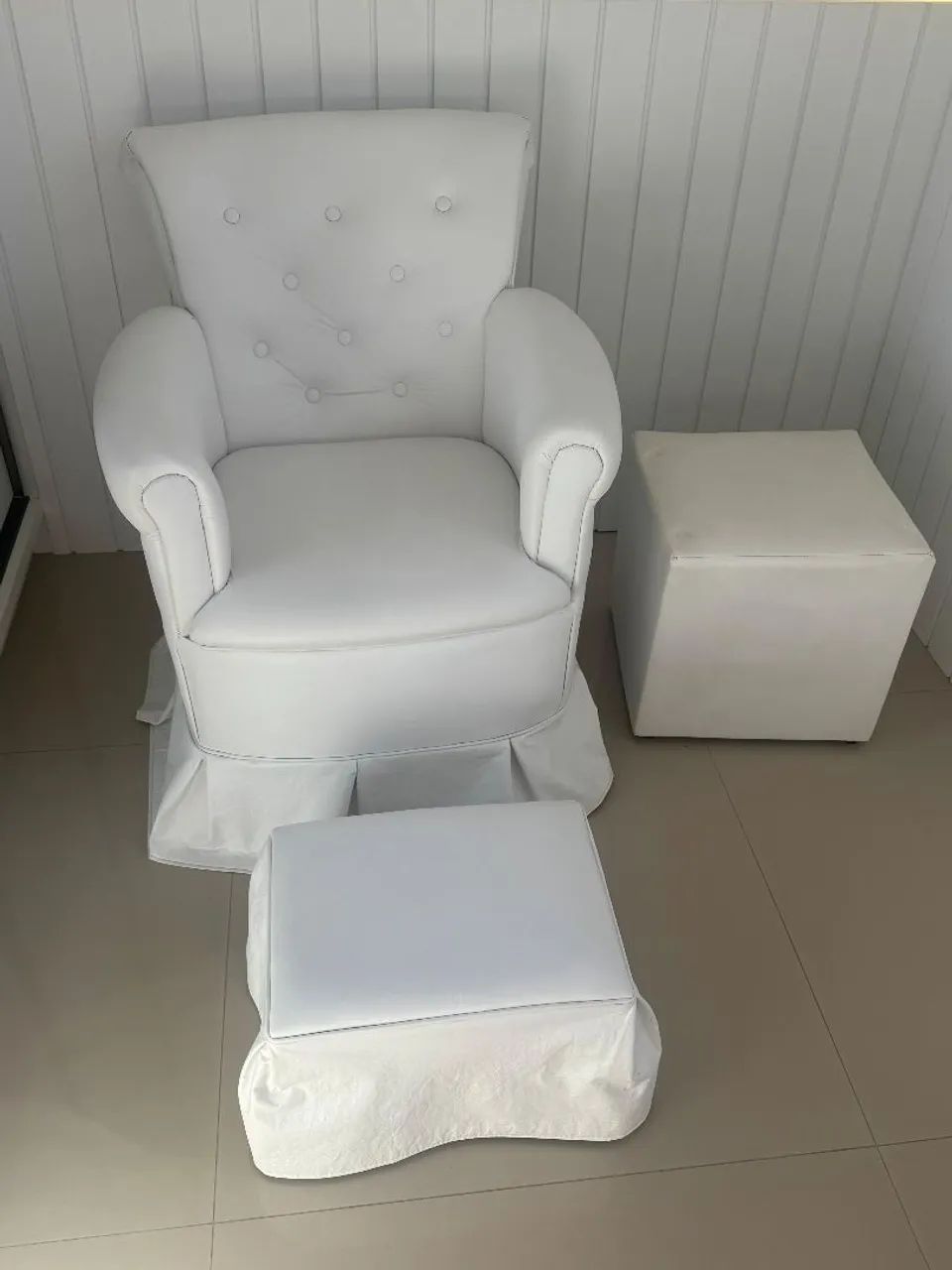 Poltrona de amamentação balanço + 2 Puffs  - Foto 5