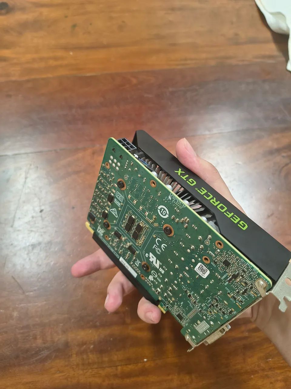 GTX 1660 SUPER 6GB - Foto 3