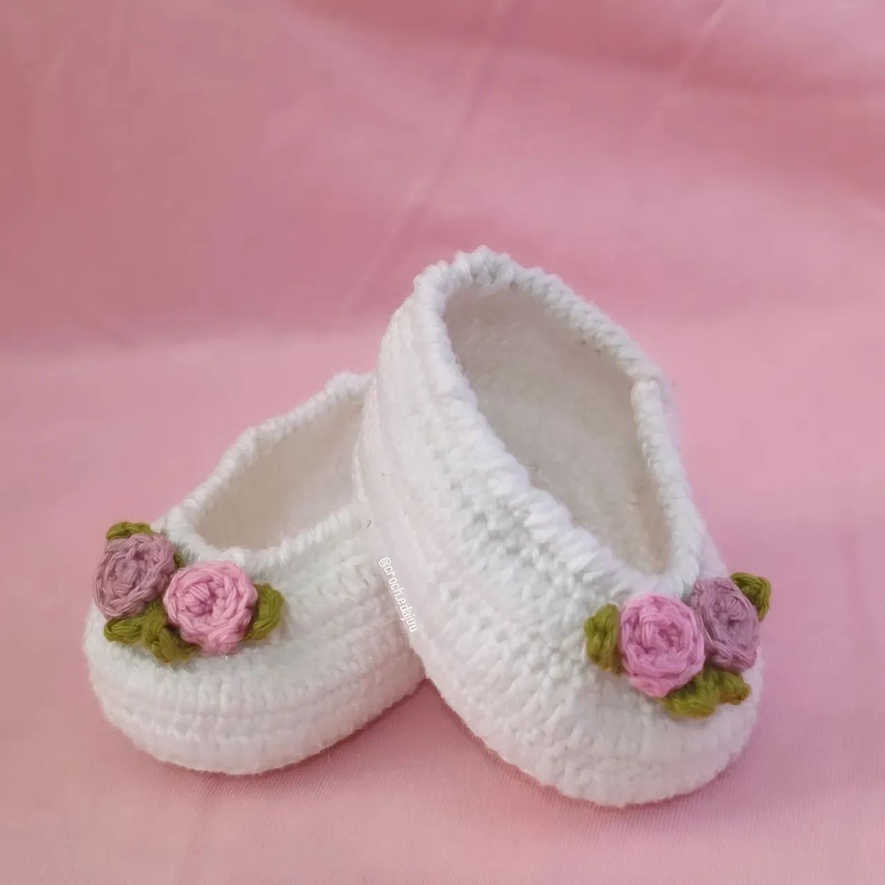 Sapatinho Flores de Crochê para Bebê  - Foto 3
