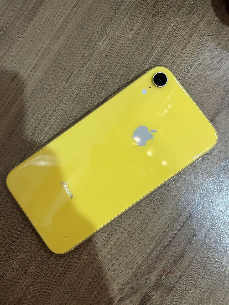 iPhone XR 64gb - Amarelo (Impecável) - Celulares e Smartphones