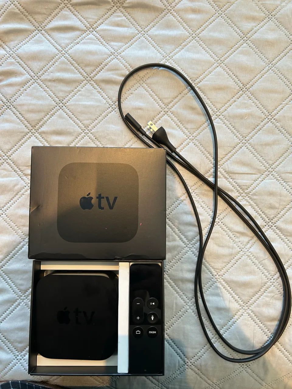 Apple TV HD (4a. Geração) - Modelo A1625 - 32 GB