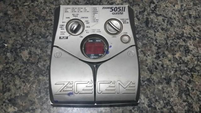 Pedaleira zoom 505ll guitar