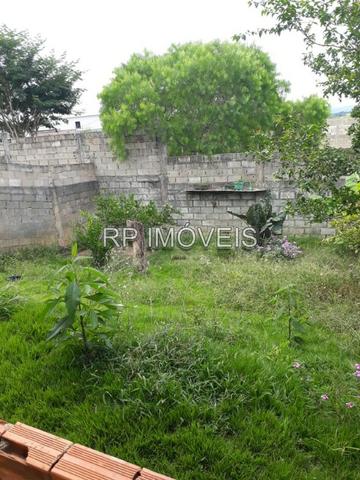 Aluga-se casa de 3 quartos com amplo quintal no bairro Santos Dumont - Foto 16
