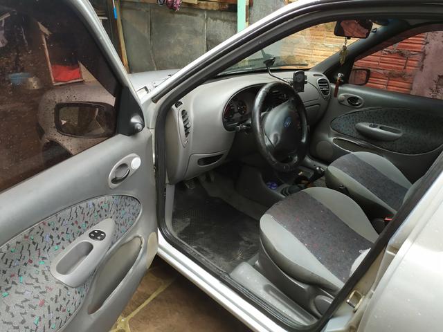 Ford Fiesta 2001 - Foto 9