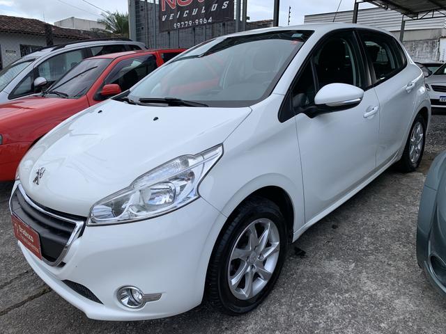 Peugeot 208 2014 completo financio!! - Foto 2