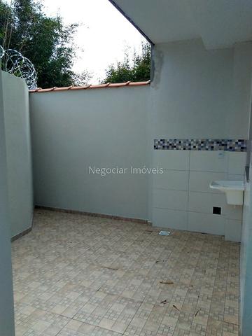 Casa nova com 2 suítes e 2 vagas no Democrata - Foto 16