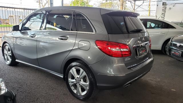 Mercedes B 200 Sport 1.6 T 4P - Foto 18