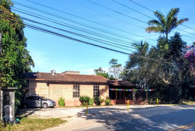 Escritório para alugar em Rio tavares, Florianópolis cod:76338