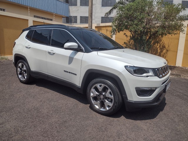 JEEP COMPASS 2.0 16V FLEX LONGITUDE AUTOMÁTICO BRANCO PÉROLA 2018/2019