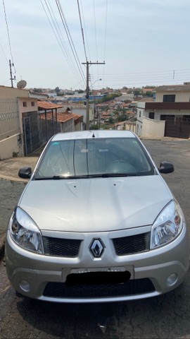 RENAULT SANDERO 2010
