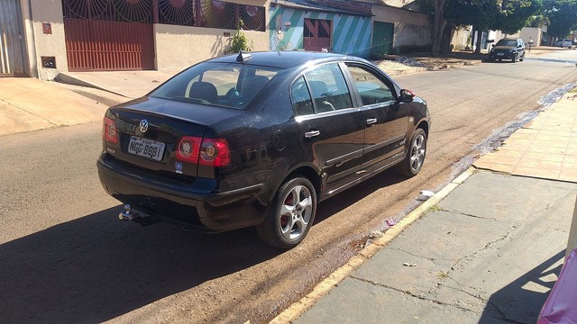 VENDO POLO SEDAN 2007/08 COMPLETO 1.6