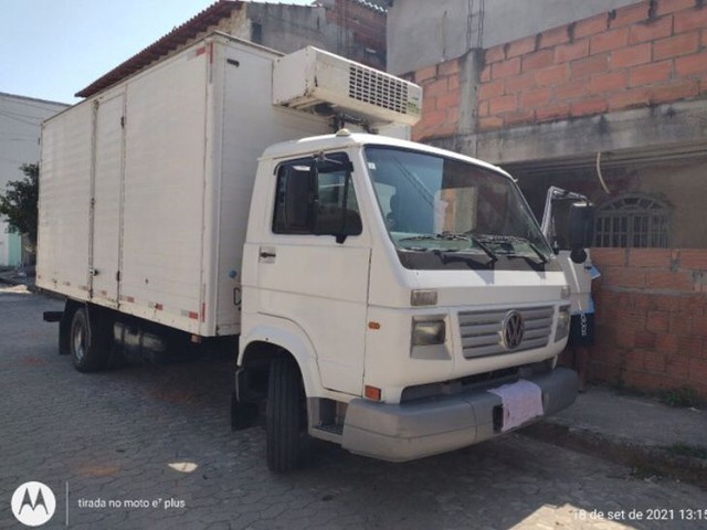 VENDO CAMINHÃO VOLKSWAGEN