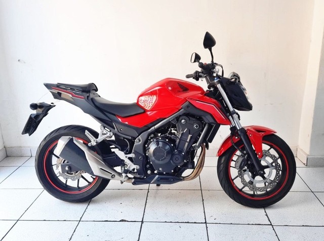 VENDE-SE MOTO MODELO HONDA CB