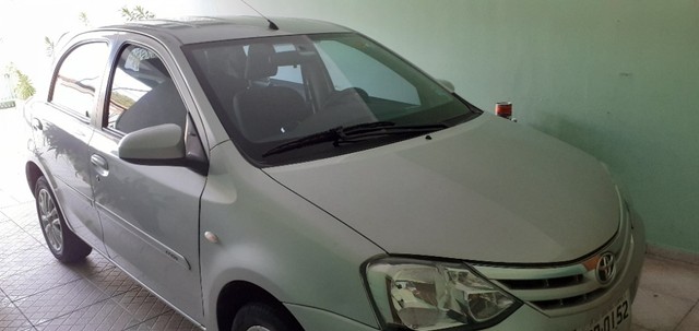 ETIOS XLS 1.5 ANO 2014 COM APENAS 66 MIL RODADOS SEGUNDO DONO