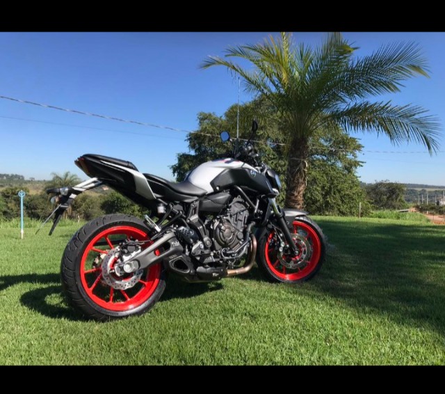 YAMAHA MT-07 2018