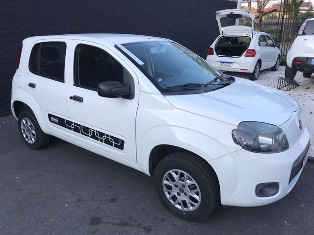 UNO 2015/2016 1.0 EVO VIVACE 8V FLEX 4P MANUAL