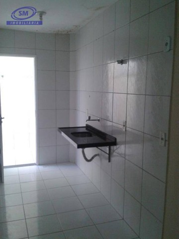 Apartamento com 2 dormitórios para alugar, 50 m² por R$ 550,00/mês - Barroso - Fortaleza/C - Foto 10