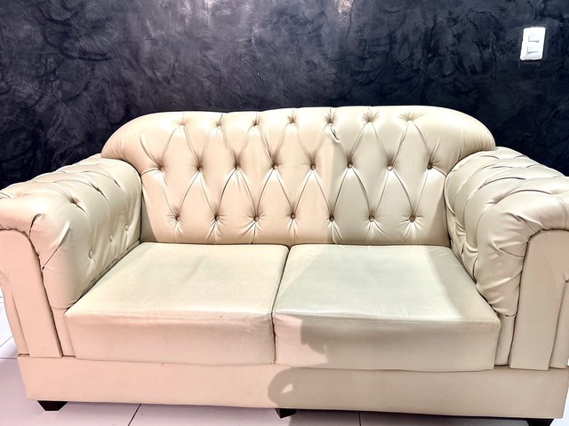 Sofa chesterfield | +152 anúncios na OLX Brasil