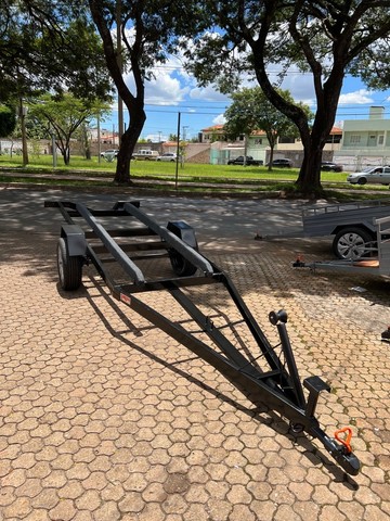Reboques Carretas para Barcos Canoas
