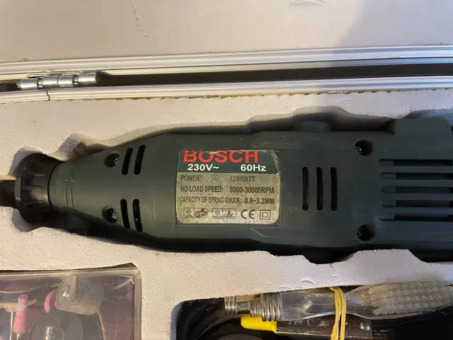 Retífica Manual GGS28-L 500W 220V - Bosch