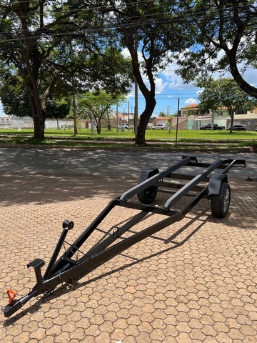 Reboques Carretas para Barcos Canoas - Foto 3