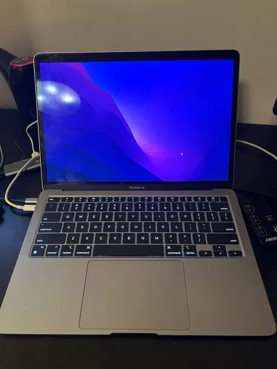 Macbook Air M1 - 8gb Ram - 256gb SSD - 13 Polegadas