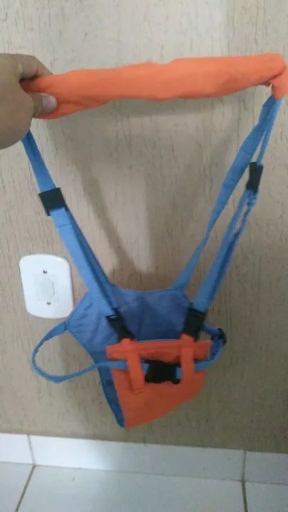 Suporte para bebê andar 