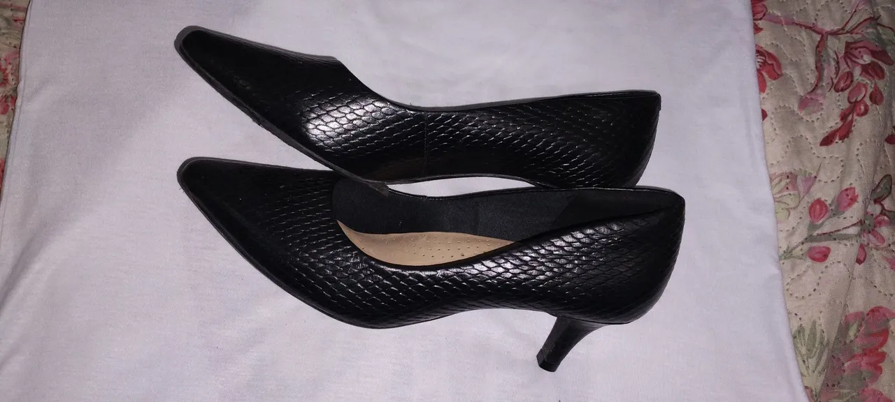 Scarpin Arezzo Tam 39