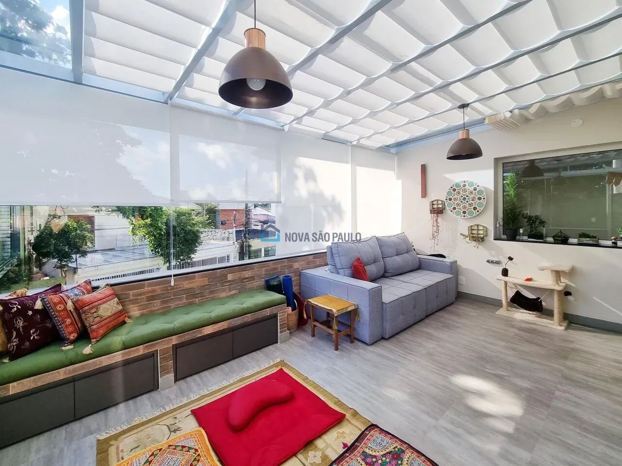Casa de vila à venda, com 270 m², 4 suítes, 3 vagas, no Planalto Paulista