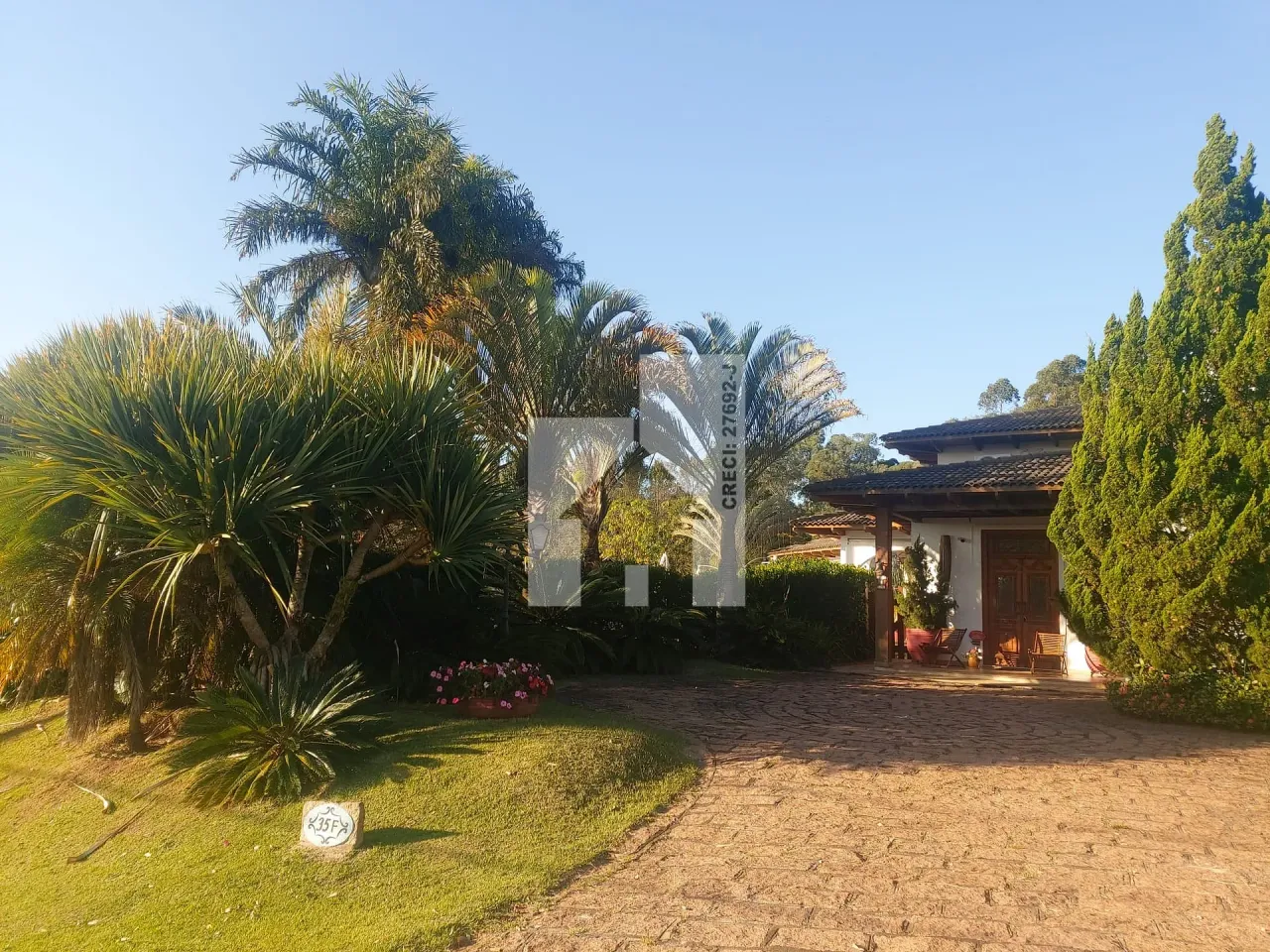 Casa para Venda e Locação no Parque dos Manacas.