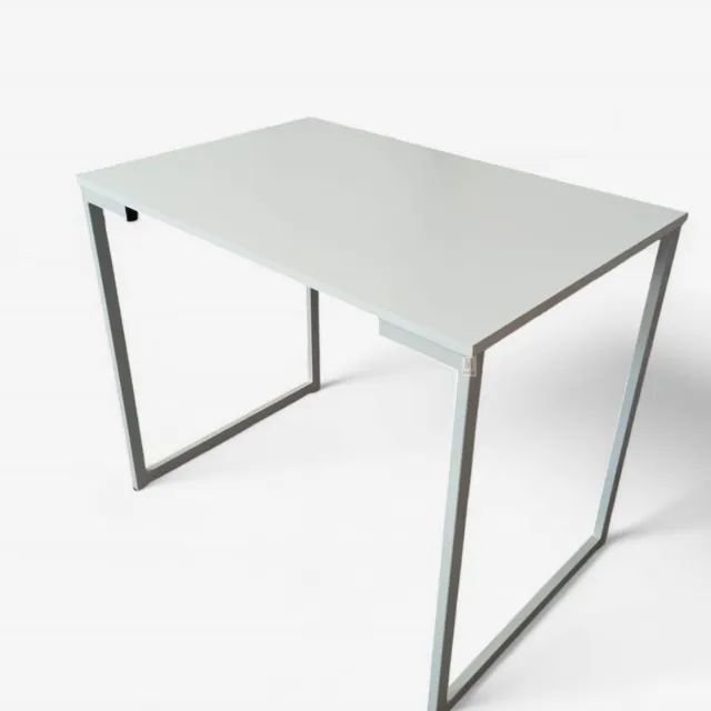 Mesa Escrivaninha pequena em tampo e aço Branco - Foto 3