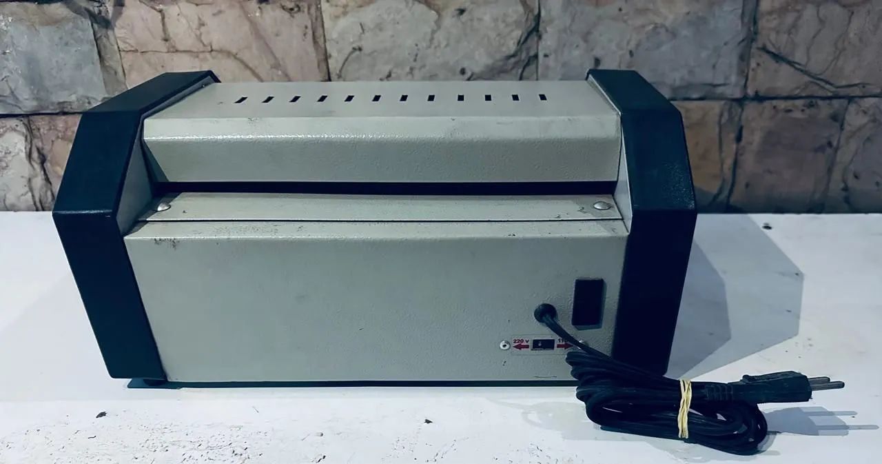 Plastificadora Seladora de plástico P-280 - Foto 4