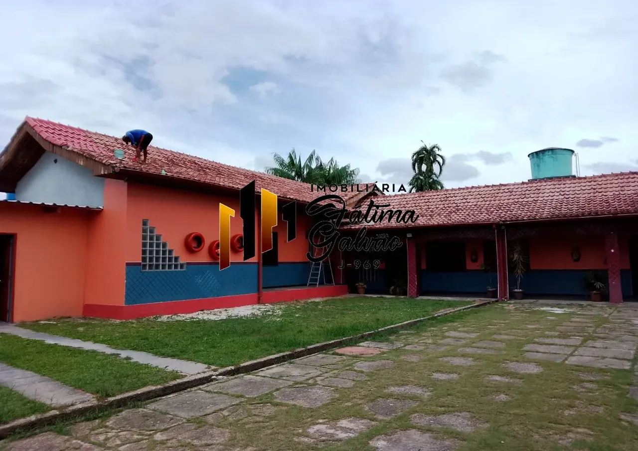 Vendo Casarão com Piscina em Icoaraci