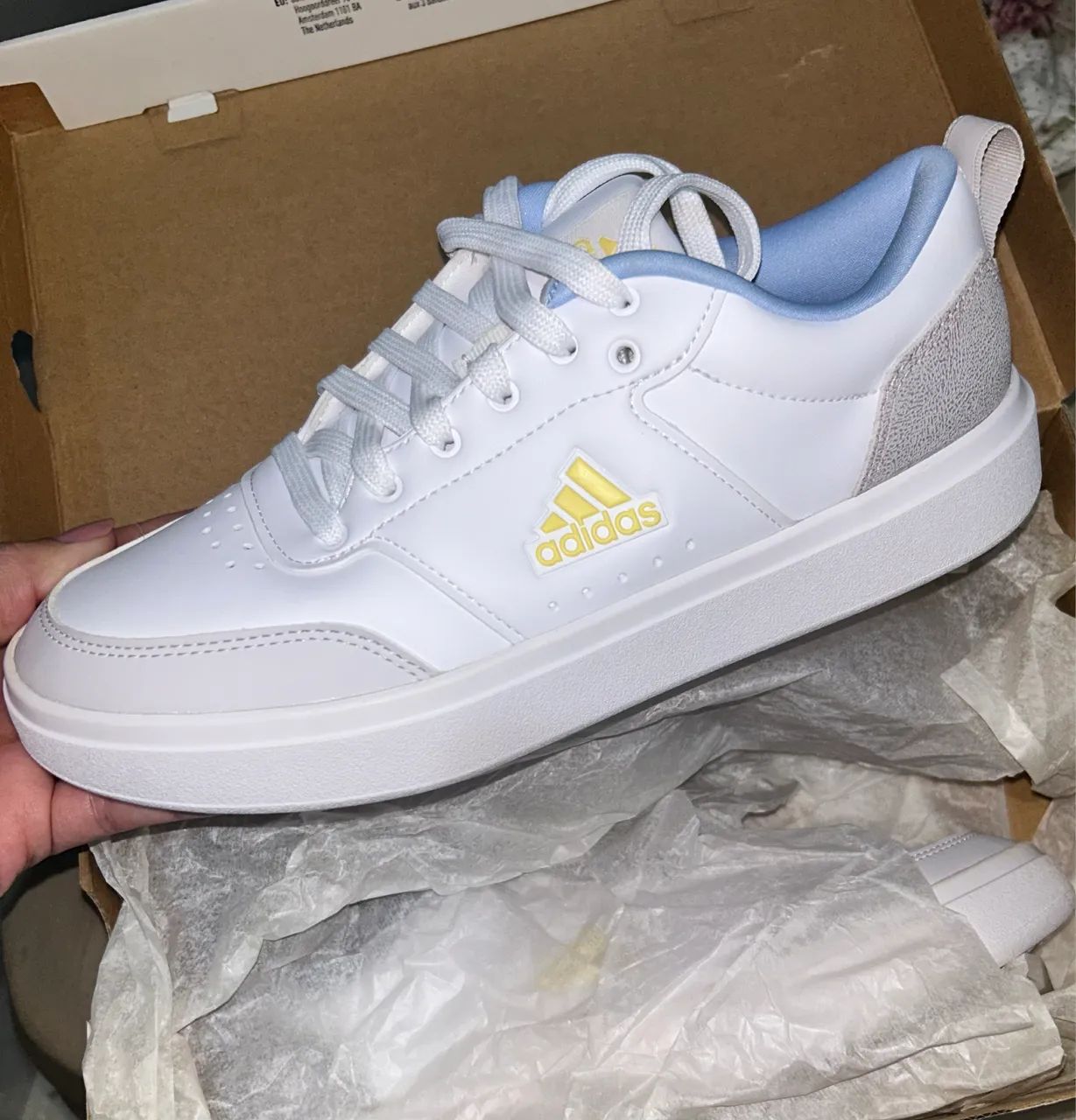 Tênis feminino Adidas 