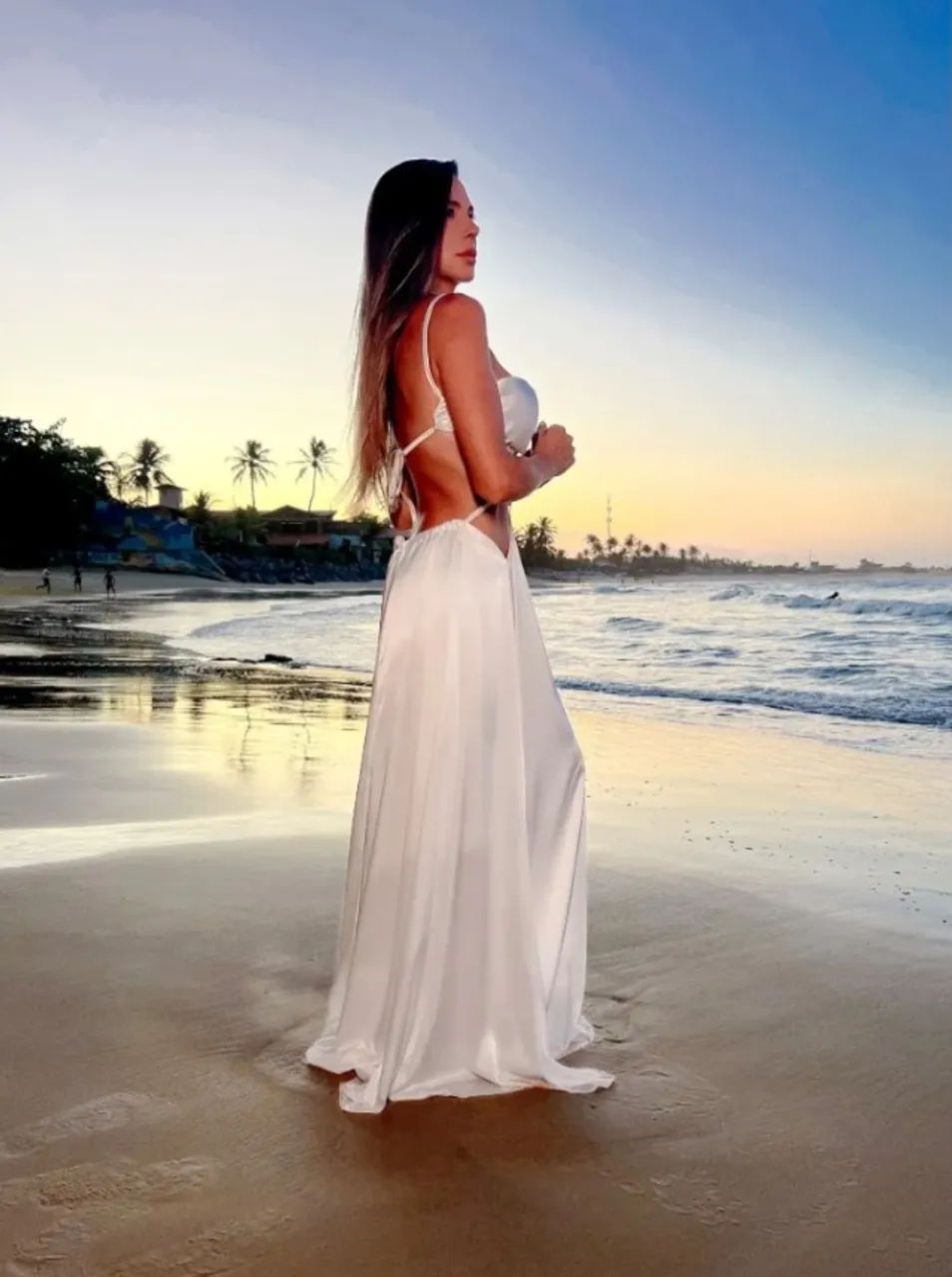 Vestido longo branco de cetim - Foto 3