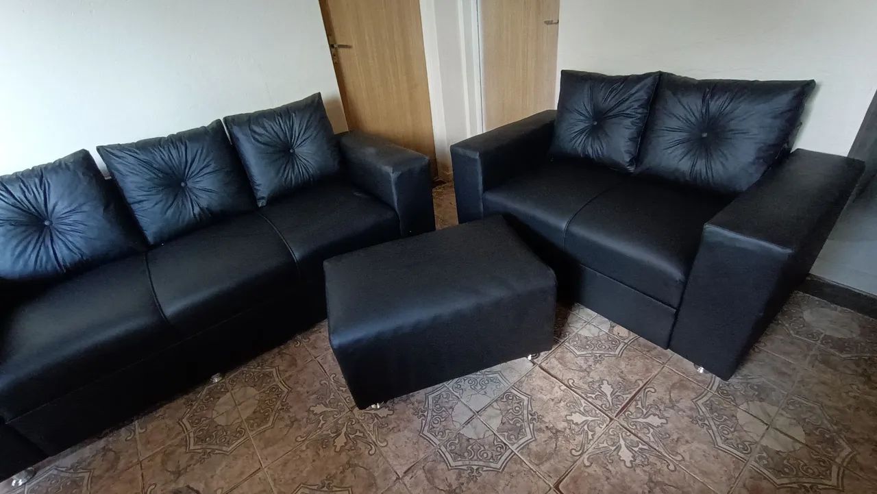 Conjunto de sofá no courino  - Foto 4