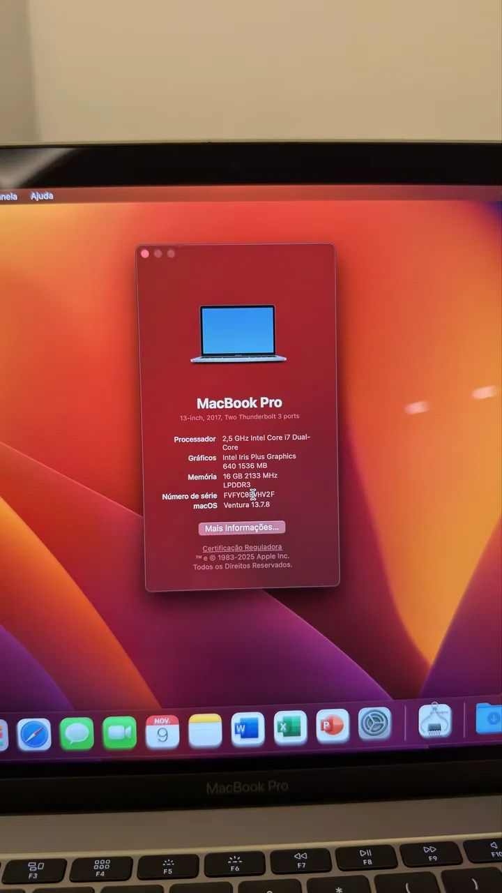 MacBook Pro 2017 i7 (16GB/256ssd) - Notebooks - Vila Larsen 1