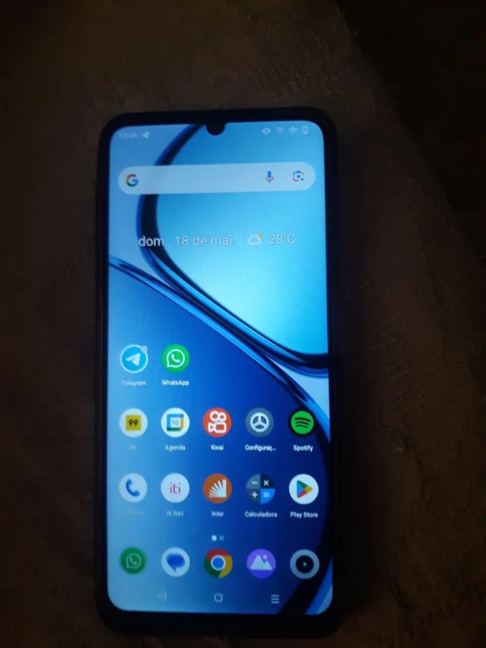 Celular em perfeito estado de conservação