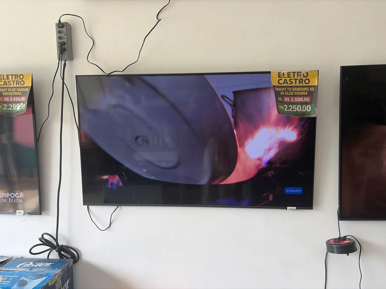 Smart Tv Samsung Qled 50q60a - Foto 2