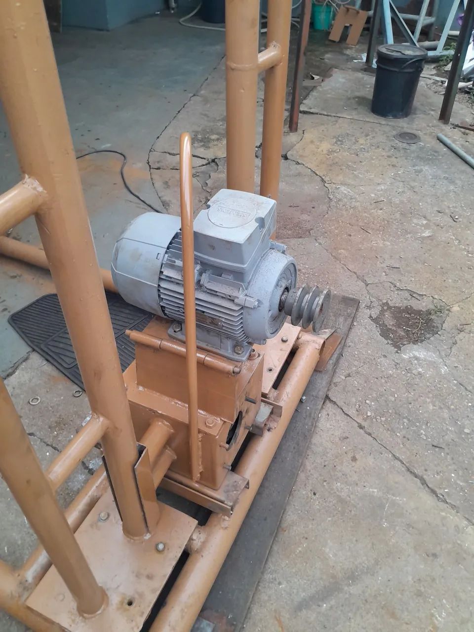 Maquina de perfuração de poço vai com 50 metros de haste  - Foto 4