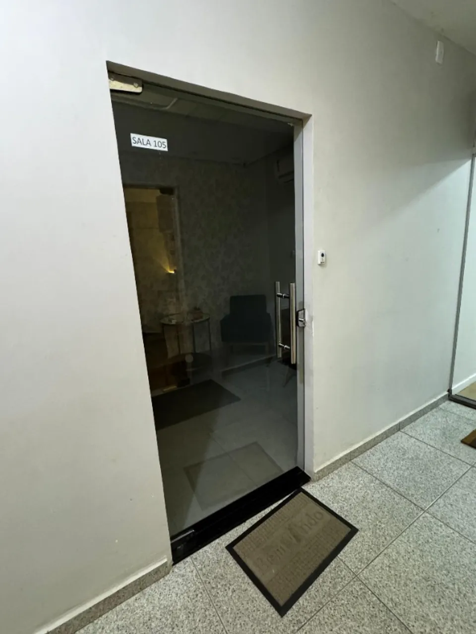 Sala comercial em Governador Valadares, 60m²