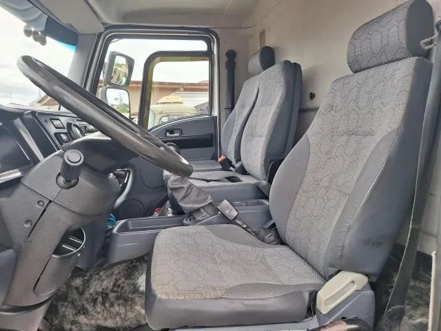Ford 2429 6x2 2013 - Foto 4