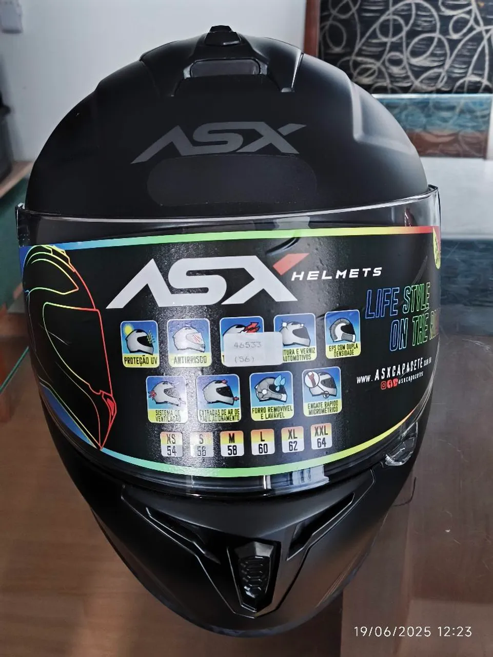 Capacete ASX Preto - Alta Qualidade e Segurança