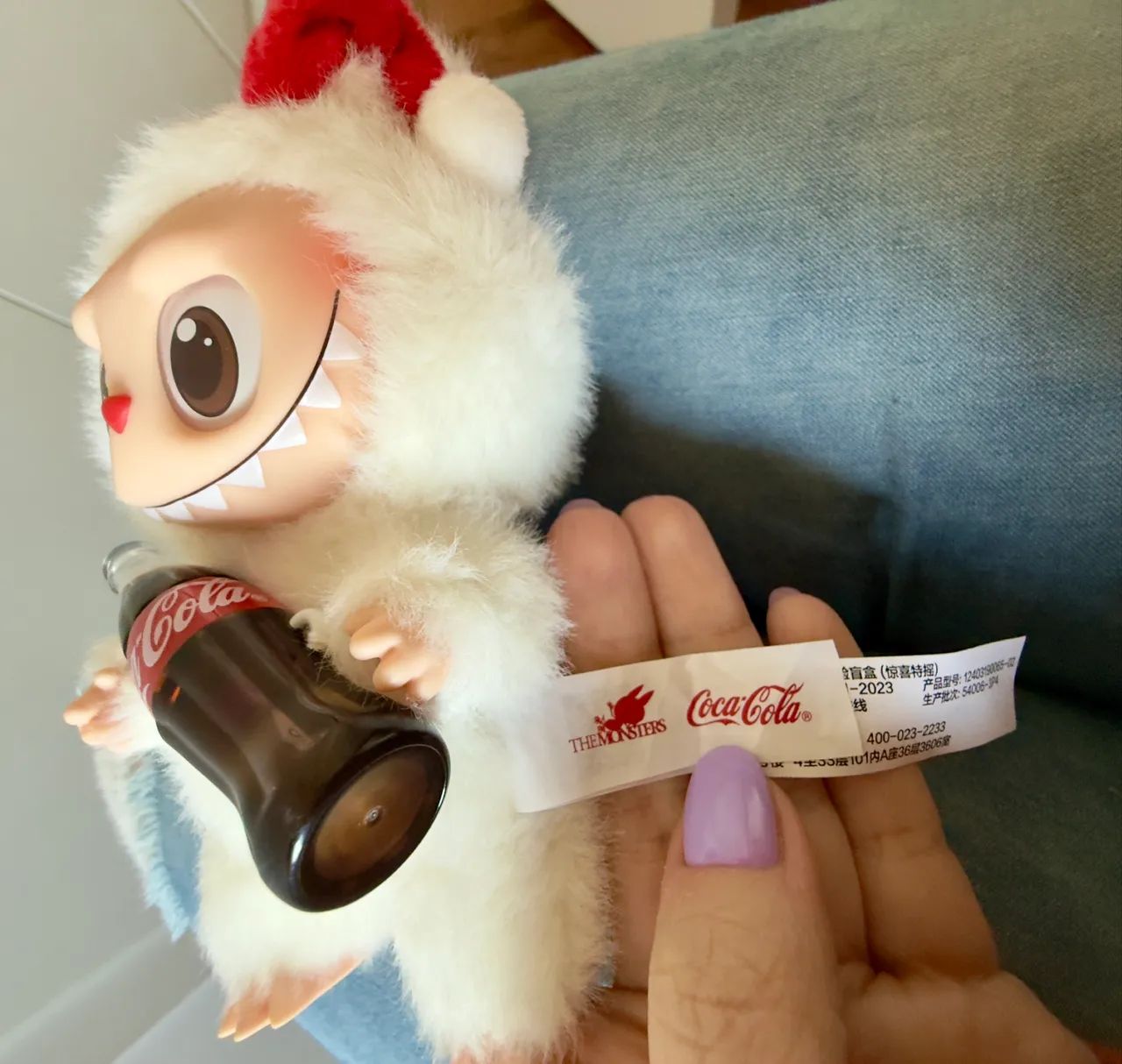 ラブブlabubuスワロフスキーCOCA COLA Surprise shake Pop Mart Labubu
