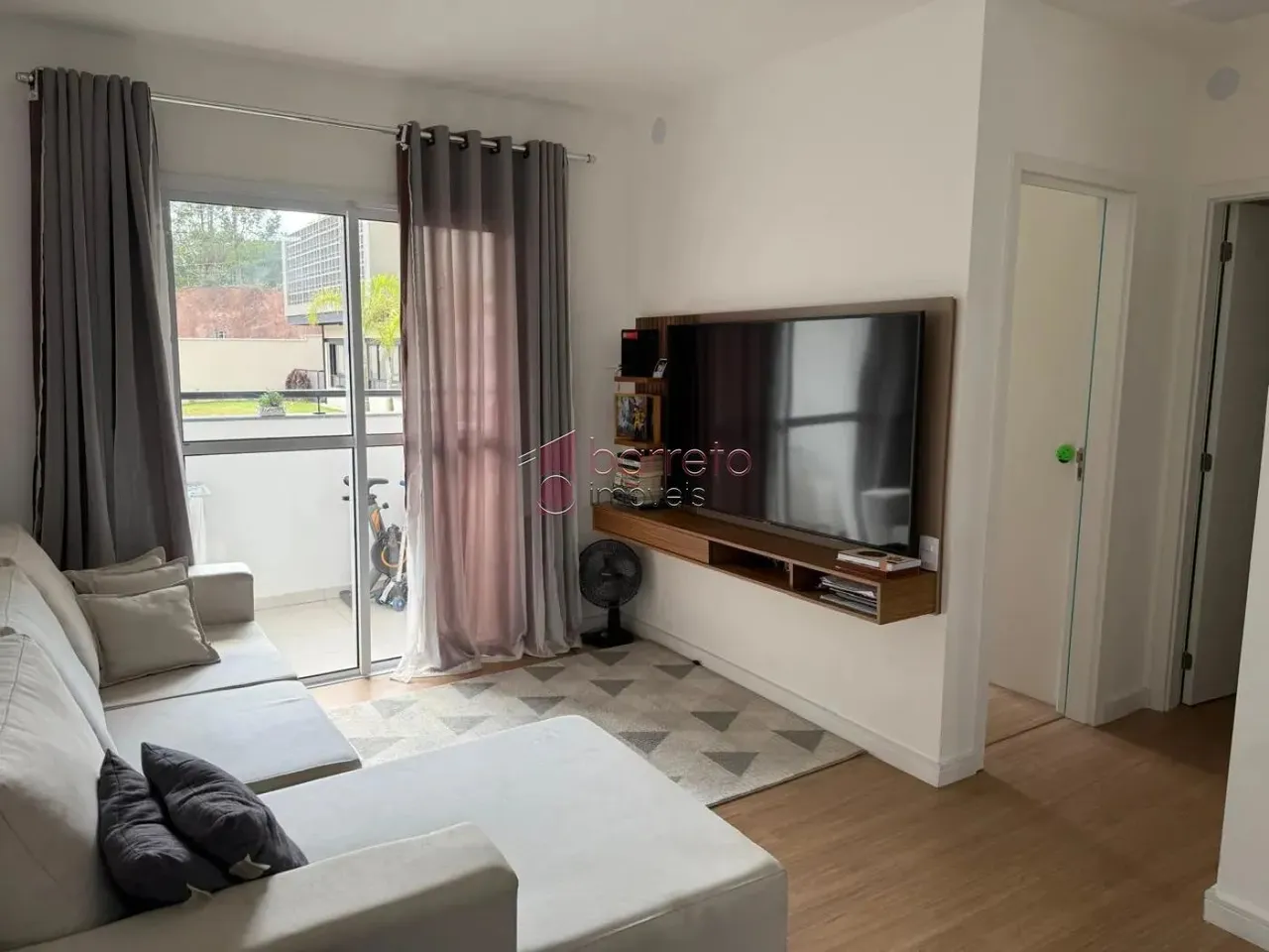 LINDO APARTAMENTO À VENDA NO CONDOMÍNIO LIFE RESIDENCIAL NO ENGORDADOURO EM JUNDIAÍ/SP