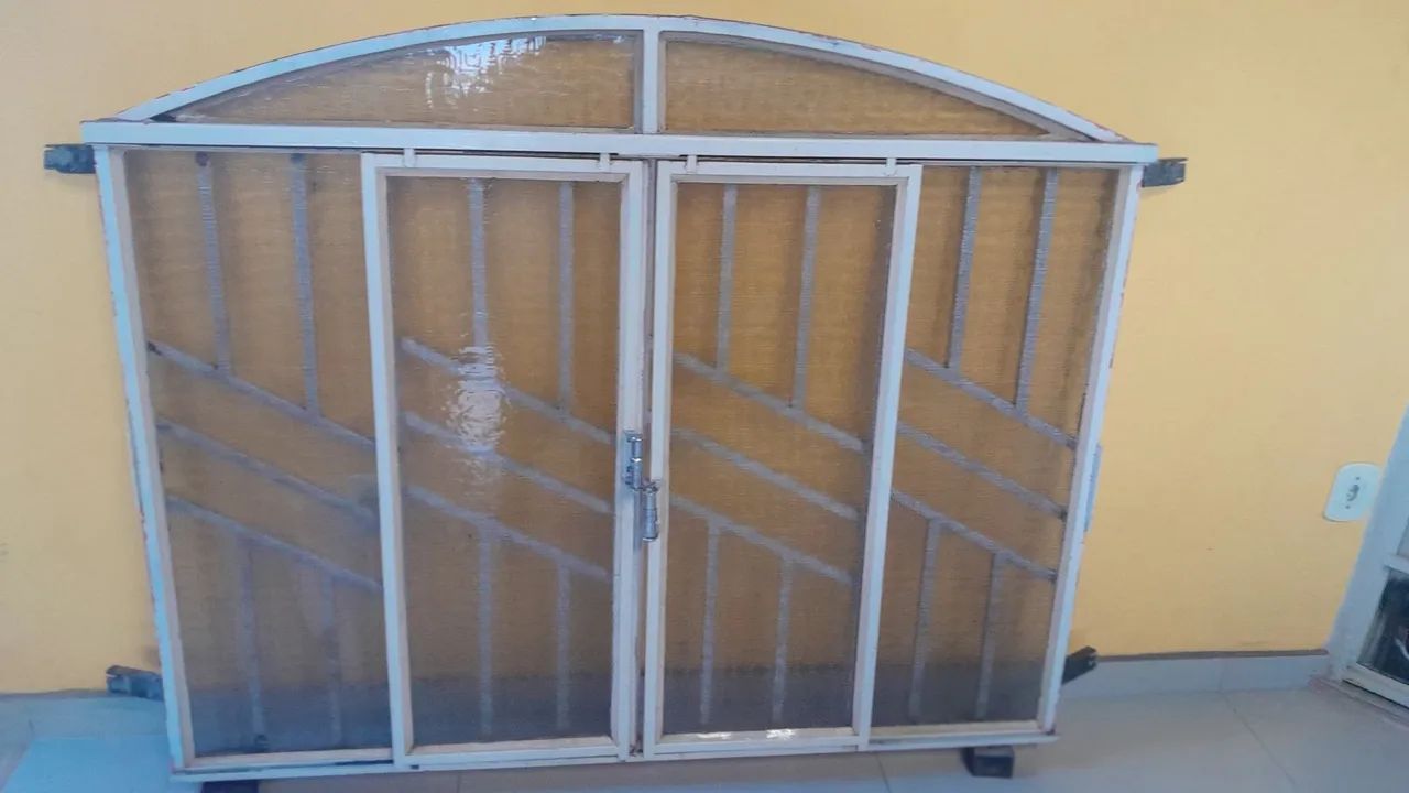 Porta/Janela de Vidro com Grade - Foto 3
