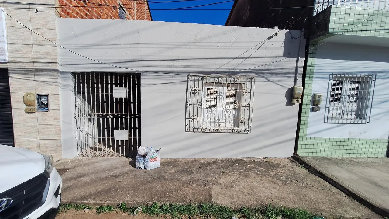 Alugo/Vendo Casa No Bequimão na Av. Um 2 Quartos
